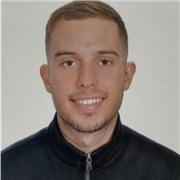 Siempre me ha gustado enseñar tengo paciencia para ello y estoy acostumbrado a enseñar de programación